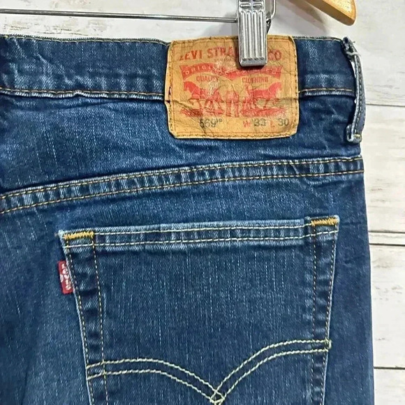 Levi’s 569 Jeans - Picture 4 of 5